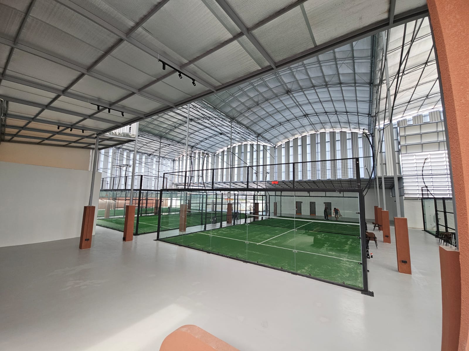 Proyek NEXO Padel Palu – Arena Padel Indoor